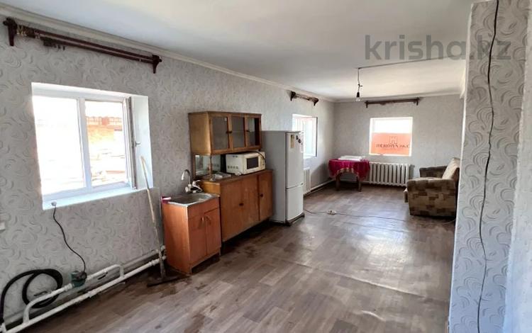 Отдельный дом · 2 комнаты · 80 м² · 10.5 сот., Комсомольский за 11 млн 〒 в Семее, Красный Кордон — фото 3