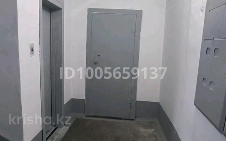 2-комнатная квартира · 57 м² · 1/10 этаж, мкр Юго-Восток, Мкр Гульдер 2 за 21.1 млн ₸ в Караганде, Казыбек би р-н — фото 2