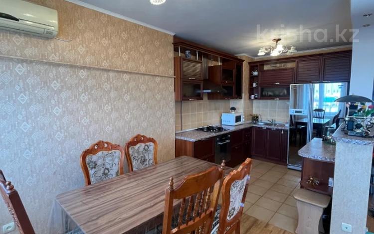 3-бөлмелі пәтер · 103 м² · 4/9 қабат, мкр 12 58, бағасы: 36 млн ₸ в Актобе — фото 2