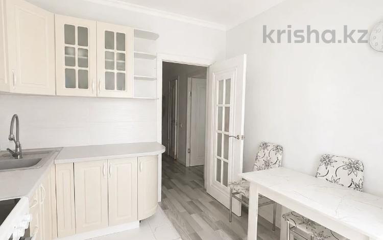 2-комнатная квартира · 53 м² · 6/12 этаж, Казыбек би 11, 11Б, 15, 13, 11а, 11/1, 13а, 11/2 за 34.8 млн ₸ в Астане, Нура р-н — фото 8