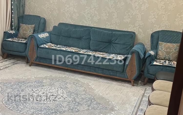 4-бөлмелі пәтер · 81.3 м² · 3/10 қабат, мкр Юго-Восток, МкрСтепной3 7 — Магазин Норма,Турист,101,23,39,102 НИШ,Садик Лесок,Тилек, бағасы: 35 млн ₸ в Караганде, Казыбек би р-н — фото 2