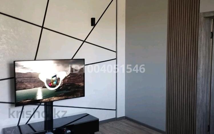 3-бөлмелі пәтер · 62.8 м² · 1 қабат, 40 лет октября 36 — Рядом первая школа, парк Достык, автобусные остановки и т.д., бағасы: 13.8 млн ₸ в Рудном — фото 2