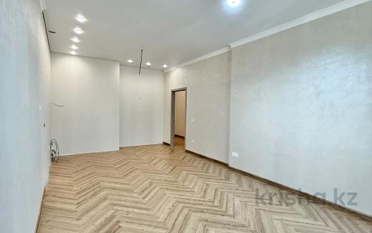 4-комнатная квартира · 130 м² · 15/17 этаж, Жарокова 218 за 128 млн ₸ в Алматы, Бостандыкский р-н — фото 2