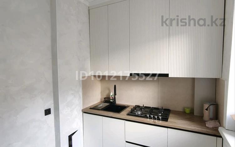 3-бөлмелі пәтер · 68 м² · 3/5 қабат, Мкр. СМП 163 5Бблок2, бағасы: 30 млн ₸ в Атырау, мкр Авангард-2 — фото 2