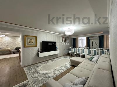 Продажа квартир в Мангистауской обл.: 4-комнатная квартира · 104 м² · 5/5 этаж, 15-й мкр 19 за 30 млн 〒 4-комнатная квартира · 104 м² · 5/5 этаж, 15-й мкр 19 за 30 млн 〒 в Актау