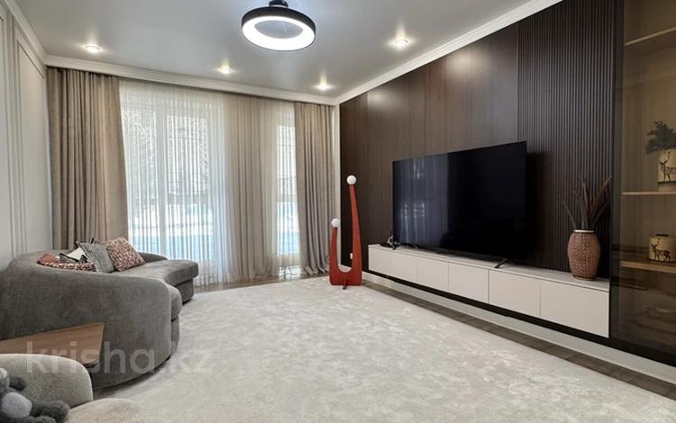 3-комнатная квартира · 91 м² · 3/18 этаж, Сыганак 17 за 90 млн 〒 в Астане, Есильский р-н — фото 2