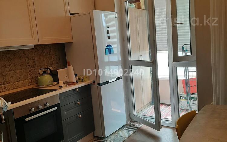 1-комнатная квартира · 44 м² · 4/6 этаж, Алихан Бокейхан 38 за 300 000 ₸ в Астане, Есильский р-н — фото 2