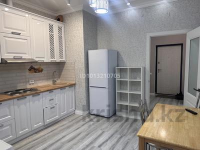 2-комнатная квартира · 55 м² · 17/19 этаж, Шахтеров 52б за 230 000 ₸ в Караганде, Казыбек би р-н