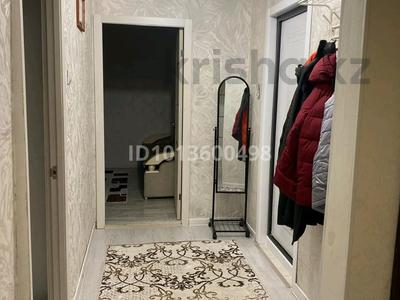 2-бөлмелі пәтер · 50 м² · 3/9 қабат, Строитель ш/а., бағасы: 22.5 млн ₸ в Уральске, мкр Строитель