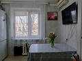 2-бөлмелі пәтер · 50 м² · 3/9 қабат, Строитель ш/а., бағасы: 22.5 млн ₸ в Уральске, мкр Строитель — фото 10