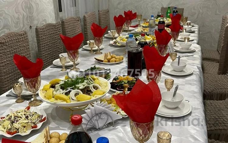 Дом · 4 комнаты · 210 м², Куренная 12/1 — Пушкин отель, Стелла за 6 500 〒 в Уральске — фото 8
