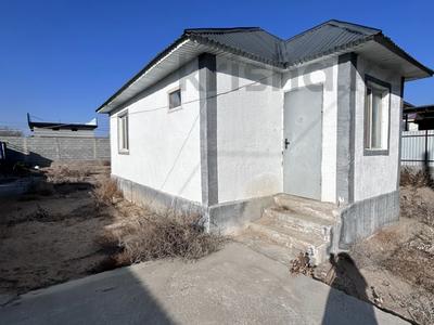 Отдельный дом · 3 комнаты · 65 м² · 5 сот., 10 микр сары-арка за 15 млн 〒 в Конаеве