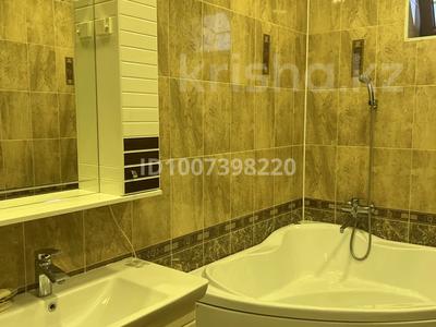 Отдельный дом · 10 комнат · 400 м² · 0.6 сот., Пер яссауи 3/1 — Мкр. Байтерек за 2 млн 〒 в 