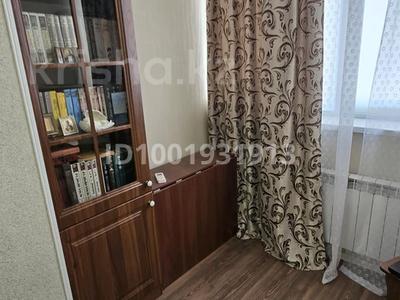 Пәтерлер в Мангистауской обл.: 2-бөлмелі пәтер · 60 м² · 3/6 қабат, 16-й мкр 43 — Дом возле дороги, с балкона веден закат красивый, бағасы: 20 млн 〒 2-бөлмелі пәтер · 60 м² · 3/6 қабат, 16-й мкр 43 — Дом возле дороги, с балкона веден закат красивый, бағасы: 20 млн 〒 в Актау