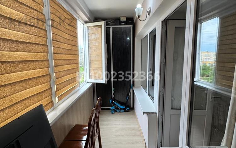 2-бөлмелі пәтер · 55 м² · 4/9 қабат, 11-й мкр 18а, бағасы: 15 млн ₸ в Актау — фото 2