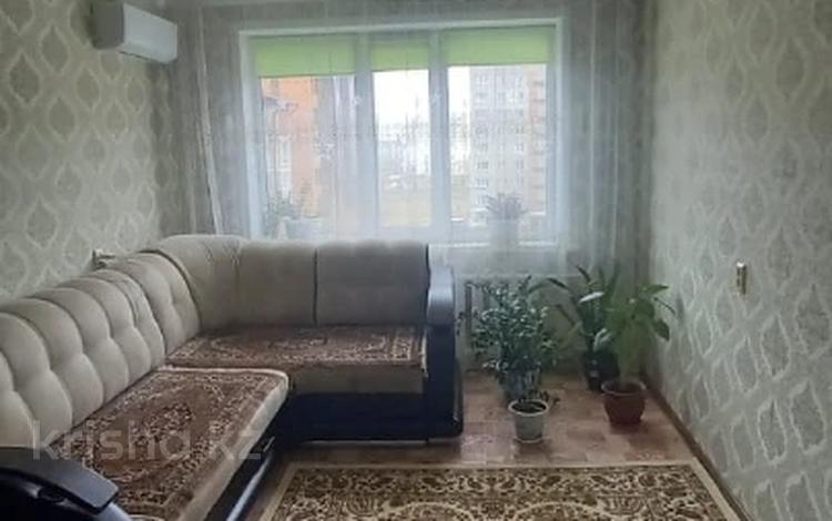 3-комнатная квартира, 67 м², Назарбаева за 20.4 млн 〒 в Петропавловске — фото 4