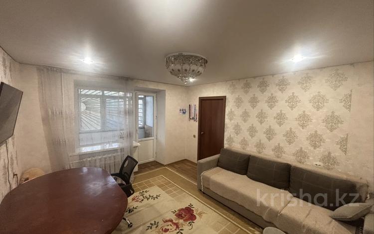 3-бөлмелі пәтер · 53.9 м² · 2/9 қабат, Бурова 14, бағасы: 23.3 млн ₸ в Усть-Каменогорске — фото 2