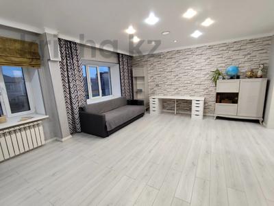 4-комнатная квартира · 84.7 м² · 2/6 этаж, Щурихина за 32 млн 〒 в Уральске