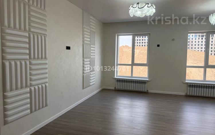 4-бөлмелі пәтер · 100 м², 190 квартал 1138/1 — Нового парка, бағасы: 300 000 ₸ в Шымкенте, Каратауский р-н — фото 2