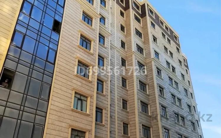 4-комнатная квартира · 165 м² · 6/9 этаж, мкр Нурсая, Мкрн Нурсая — Султан Бейбарс за 55 млн ₸ в Атырау — фото 13