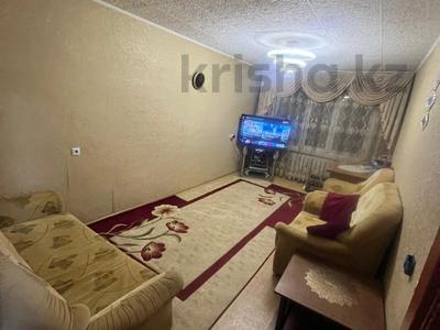 2-комнатная квартира · 52 м² · 1/5 этаж, Казыбек Би 30 за 24.3 млн 〒 в Усть-Каменогорске