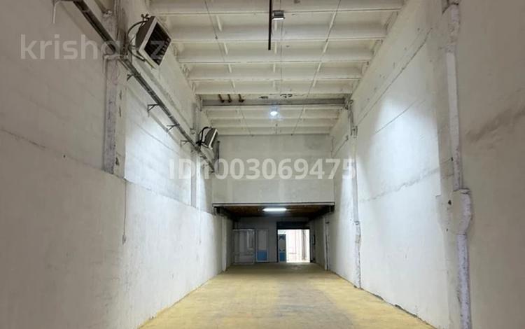 Свободное назначение, офисы, магазины и бутики, склады · 480 м² за 1.1 млн ₸ в Астане, р-н Байконур — фото 11