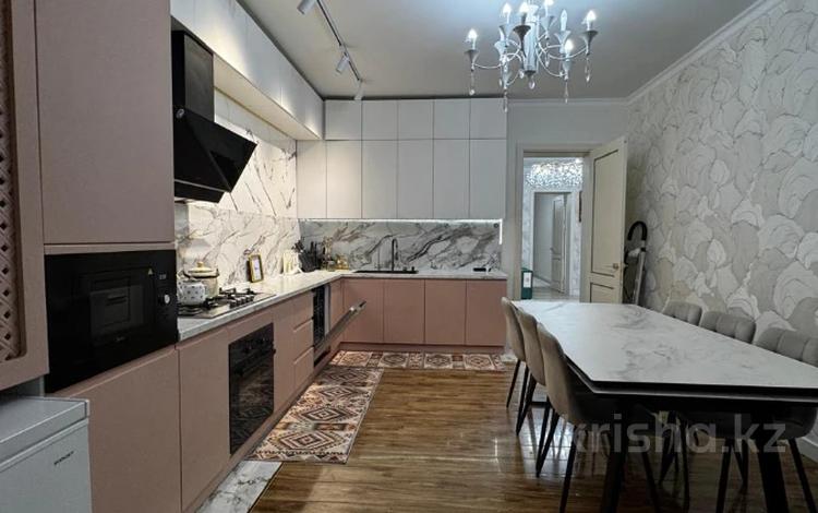 4-бөлмелі пәтер · 156.3 м² · 2/5 қабат, мкр. Алтын орда, Алтын орда, бағасы: 50.5 млн ₸ в Актобе — фото 15