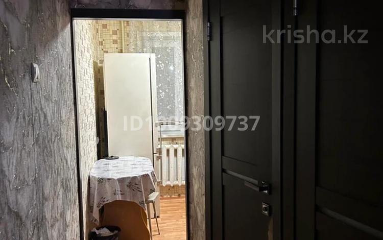 2-бөлмелі пәтер · 47 м² · 2/5 қабат, Проспект Строителей, 1а, бағасы: 90 000 ₸ в Темиртау — фото 17