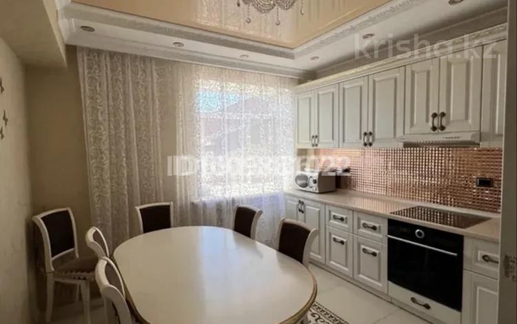 Жеке үй · 5 бөлме · 270 м² · 3 сот., мкр Юго-Восток, улица Муканова 45/15 45/15 — Пересечение улиц Таттимбета и Муканова Коттеджный городок на Муканова, бағасы: 95 млн 〒 в Караганде, Казыбек би р-н — фото 15