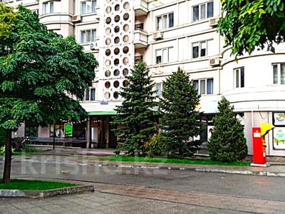 4-бөлмелі пәтер · 130.8 м² · 17/17 қабат, Навои 208\2 — Рыскулбекова, бағасы: 107.5 млн ₸ в Алматы, Бостандыкский р-н