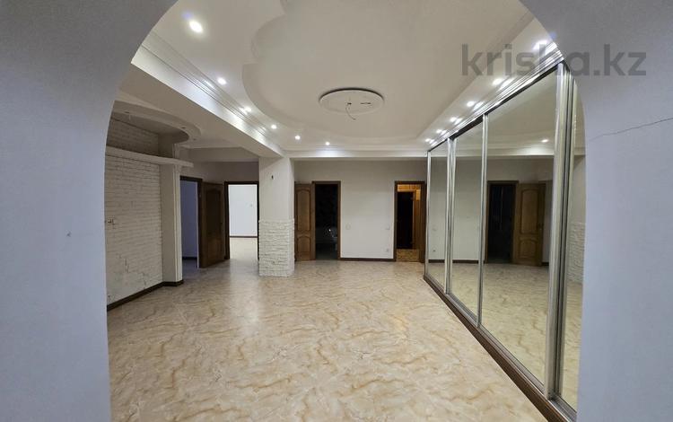 3-комнатная квартира · 160 м² · 9/12 этаж, мкр Самал-2 — Назарбаева за ~ 131.3 млн ₸ в Алматы, Медеуский р-н — фото 15