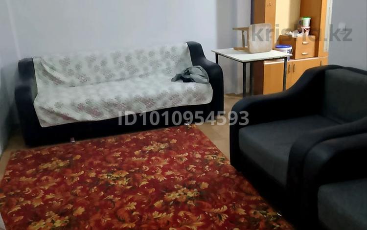 2-бөлмелі пәтер · 32 м² · 4/5 қабат, Мызы 9 — Оптовка, бағасы: 150 000 ₸ в Усть-Каменогорске — фото 2