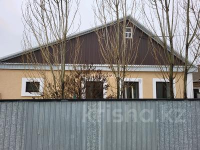 Жеке үй · 3 бөлме · 80 м² · 6.5 жүзд., Бухар Жырау 20, бағасы: 16 млн ₸ в Актобе, жилой массив Кирпичный
