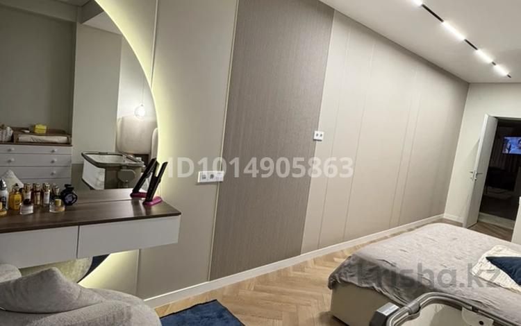 2-комнатная квартира · 70.2 м² · 4/13 этаж, Есенова 160/3 — суюнбая баян-аульская за 69 млн ₸ в Алматы, Жетысуский р-н — фото 2