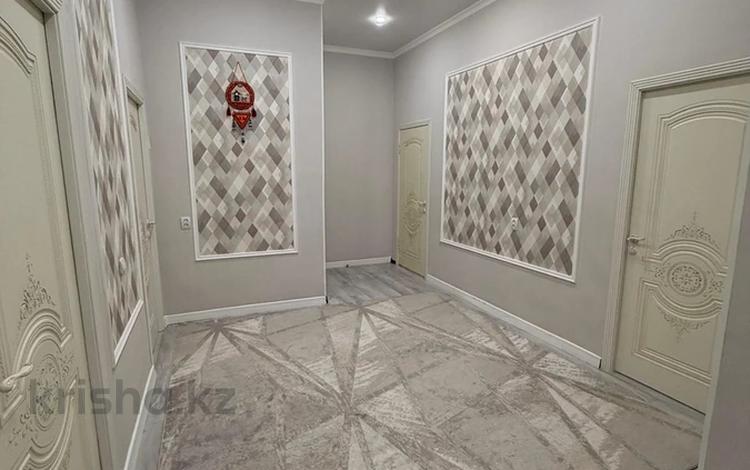 4-комнатная квартира · 125.7 м² · 8/9 этаж, 28-й мкр 49 за 49 млн ₸ в Актау — фото 2