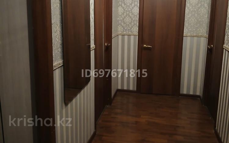 3-комнатная квартира · 70 м² · 2/5 этаж, Центральная — Ермакова за 25 млн ₸ в Павлодаре — фото 2