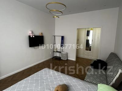 1-комнатная квартира · 43 м² · 8/15 этаж, Санжара Асфендиярова 7 за 220 000 ₸ в Астане, Нура р-н