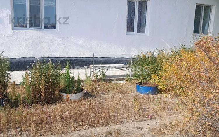 Отдельный дом · 4 комнаты · 100 м² · 10 сот., Ларшина 10 за 12 млн 〒 в  — фото 2