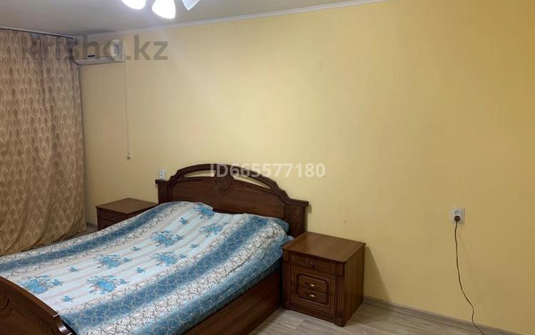 1-комнатная квартира, 32 м², 2/5 этаж, Абая Кунанбаева 1 за 8.5 млн 〒 в Балыкшы — фото 3