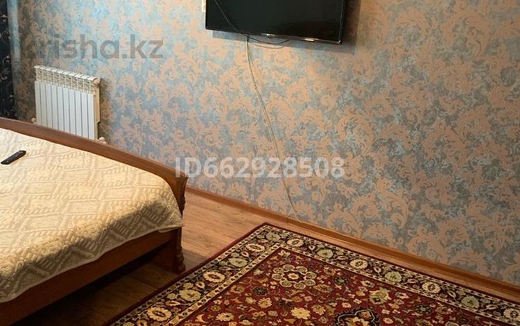 1-бөлмелі пәтер · 33 м² · 1/5 қабат, мкр 4, Мкр. 4 — Абулхаир, бағасы: 8 000 ₸ в Уральске — фото 2