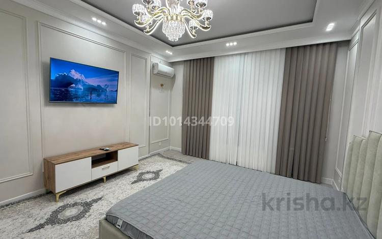1-комнатная квартира · 50 м² · 13/16 этаж, мкр Нурсат 2, Назарбаева 14/1 — Назарбаева и Шаяхметова за 250 000 ₸ в Шымкенте, Каратауский р-н — фото 2