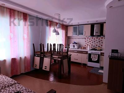 Продажа квартир в Акмолинской обл.: 3-комнатная квартира · 60 м² · 2/5 этаж, Абая 12 за 23 млн 〒 3-комнатная квартира · 60 м² · 2/5 этаж, Абая 12 за 23 млн 〒 в Бурабае