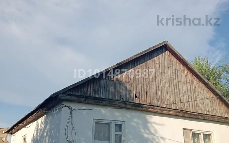 Отдельный дом · 3 комнаты · 100 м² · 10 сот., Джандилдилдинова 41 — Параллельно вернадской за 200 000 ₸ в Кокшетау — фото 2