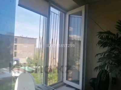 2-бөлмелі пәтер · 45 м² · 3/3 қабат, Достык, бағасы: 6.8 млн ₸ в Дамса