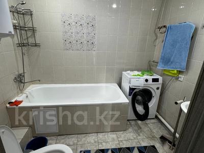 2-комнатная квартира · 45 м² · 1/5 этаж, Бозтева 61А за 150 000 〒 в Семее, мкр Красный Кордон