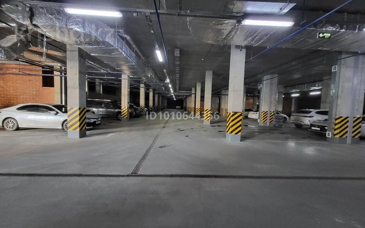 Паркинг · 18 м² · Улы Дала 71 — Аль Фараби за 15 000 ₸ в Астане, Есильский р-н — фото 2