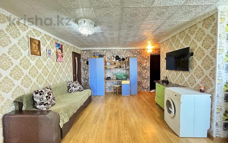 3-комнатная квартира · 42.6 м² · 4/4 этаж, 342 квартал за 11.5 млн ₸ в Семее — фото 2