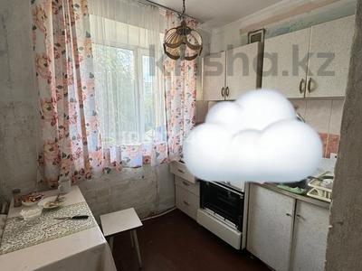 3-комнатная квартира, 61.9 м², 5/5 этаж, Каржаубайулы320/2 — улица Параллельная за 17.5 млн 〒 в Семее, мкр Красный Кордон