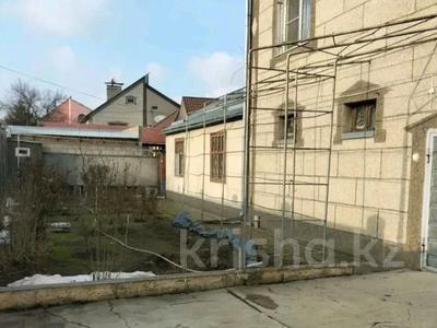 Отдельный дом · 5 комнат · 175 м² · 10 сот., Переулок Комратова 6 — Угл.Ташкентская за 55 млн 〒 в Таразе