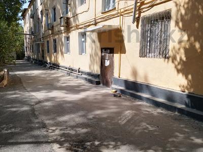 2-комнатная квартира · 45 м² · 1/3 этаж, Айбергенова — Аскарова - Республики, школа №20 за 15.3 млн ₸ в Шымкенте, Аль-Фарабийский р-н